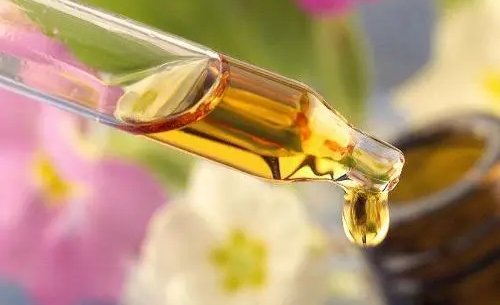 采用新鴻順基礎(chǔ)油制作的潤滑油究竟好在哪里？